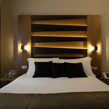 Otel Trevi - Gruppo Trevi 3*