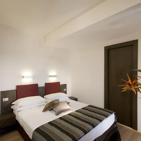 Trevi - Gruppo Trevi 3* Roma