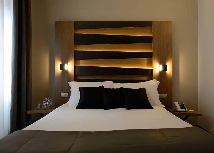 מלון Trevi - Gruppo Trevi 3*