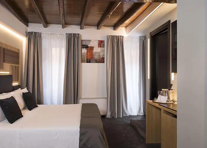 Trevi - Gruppo Trevi מלון רומא