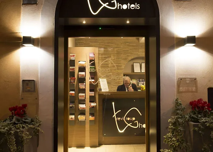 מלון Trevi - Gruppo Trevi 3*